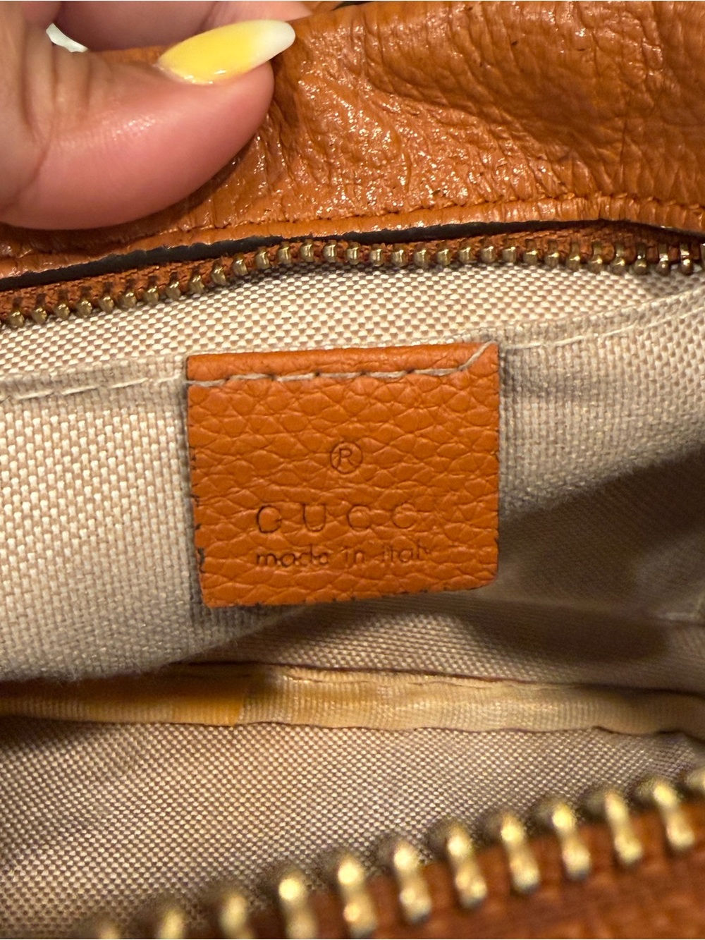 Gucci Brown Pebbled Leather Disco Crossbody with Tassel - Picture 4 of 16